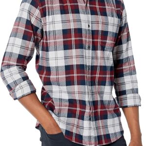 Men's Regular-Fit Long-Sleeve Flannel Shirt